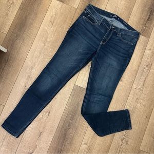 Hollister skinny jeans